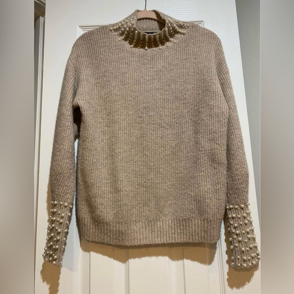 Women’s Sweater with Pearls S/M